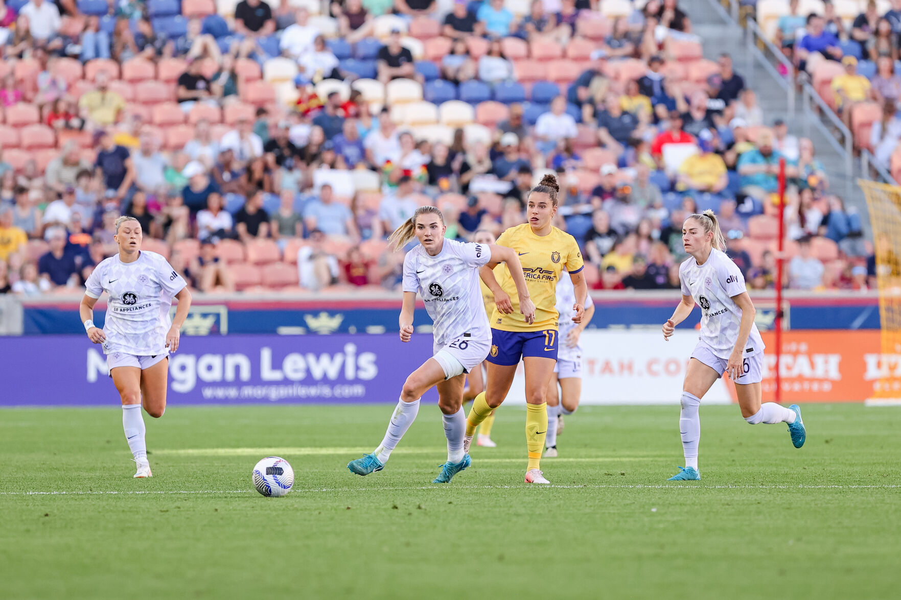 Racing Louisville FC gets shutout at Utah, 1-0, but remains in playoff position